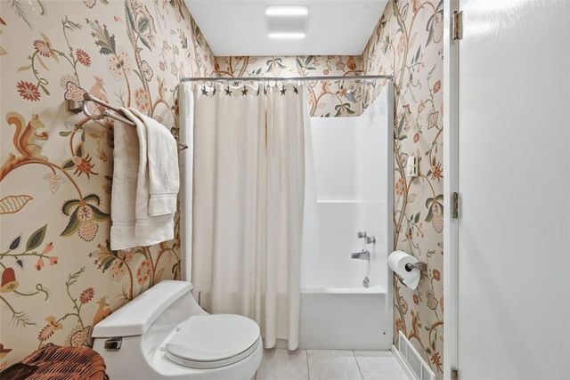 950 Blackburn Rd, Sewickley Heights, PA 15143