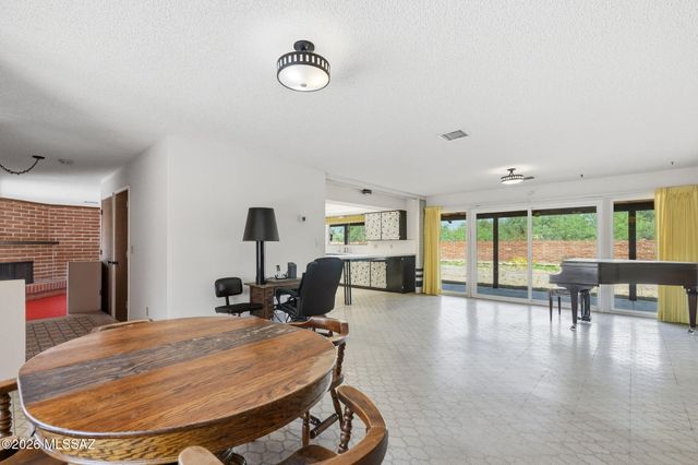 11435 E Sundance Drive, Tucson, AZ 85749