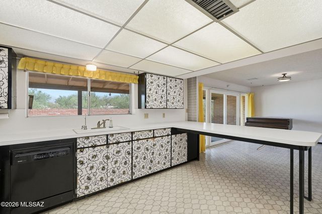 11435 E Sundance Drive, Tucson, AZ 85749