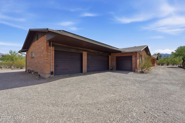 11435 E Sundance Drive, Tucson, AZ 85749