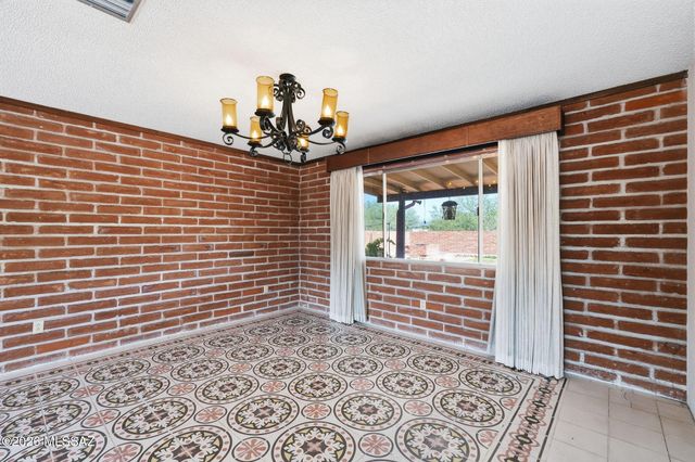 11435 E Sundance Drive, Tucson, AZ 85749