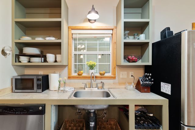 4353 Poverty Creek Road, Crestview, FL 32539