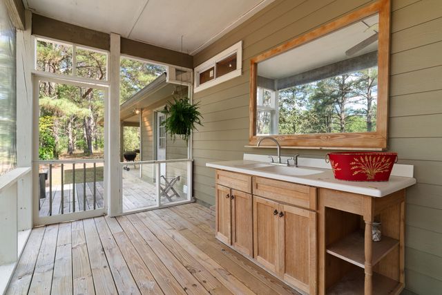 4353 Poverty Creek Road, Crestview, FL 32539