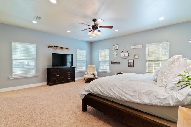 4353 Poverty Creek Road, Crestview, FL 32539