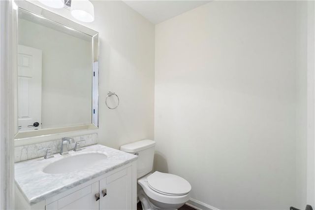 20 Ivy Parkway NE, Atlanta, GA 30342