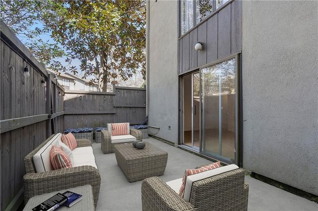 20 Ivy Parkway NE, Atlanta, GA 30342