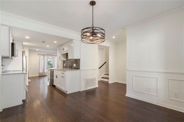 20 Ivy Parkway NE, Atlanta, GA 30342