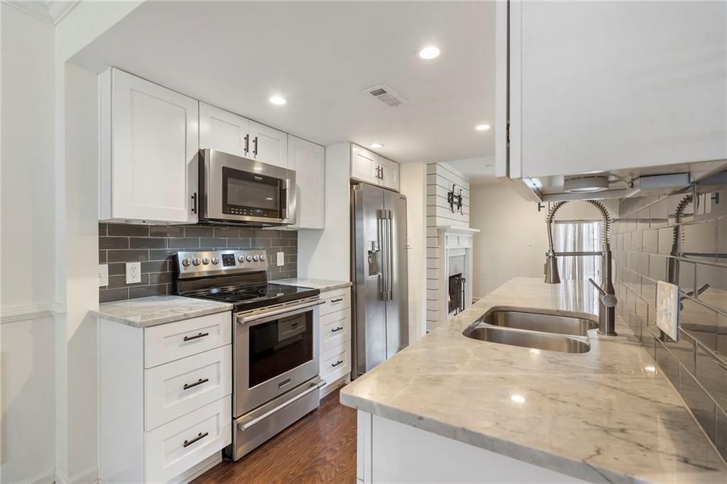 20 Ivy Parkway NE, Atlanta, GA 30342