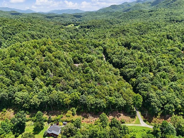 59 Hunter Rock Ridge, Marble, NC 28905
