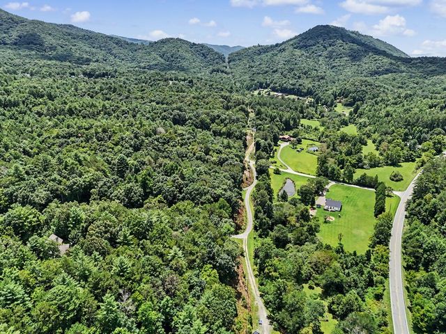 59 Hunter Rock Ridge, Marble, NC 28905