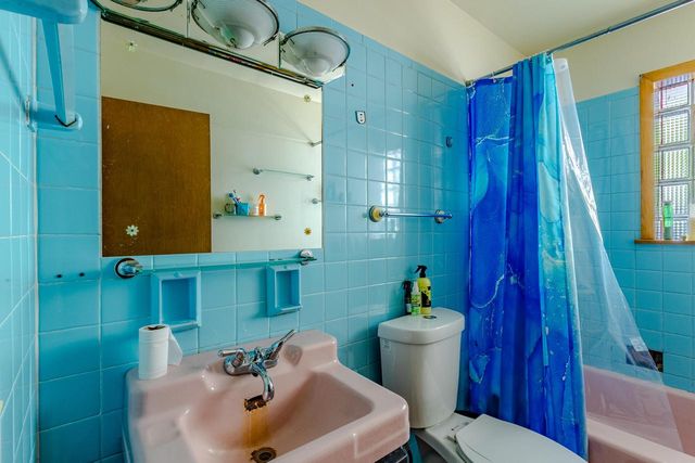 3811 N Sherman BOULEVARD, Milwaukee, WI 53216