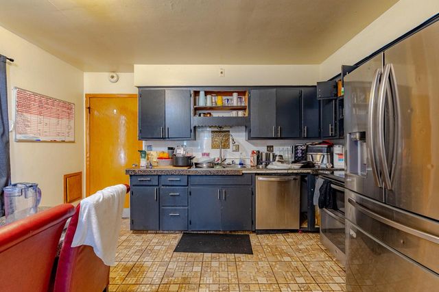 3811 N Sherman BOULEVARD, Milwaukee, WI 53216