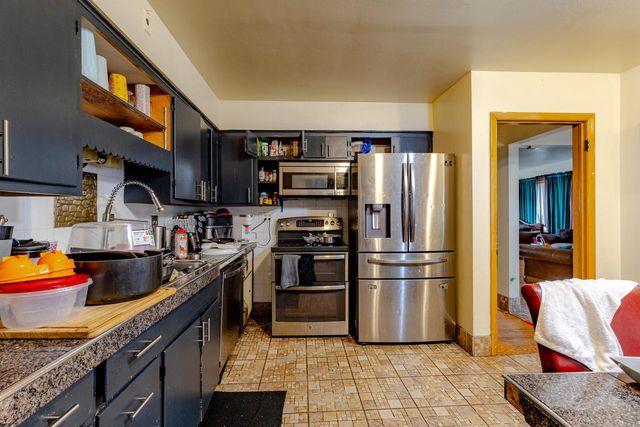 3811 N Sherman BOULEVARD, Milwaukee, WI 53216