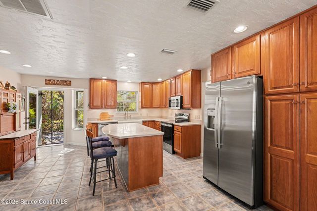 280 Naylor Street NE, Palm Bay, FL 32907