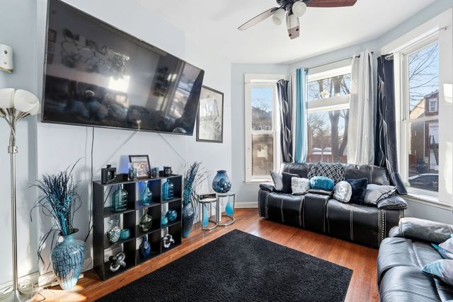 1637 S Saint Louis Avenue 1, Chicago, IL 60623