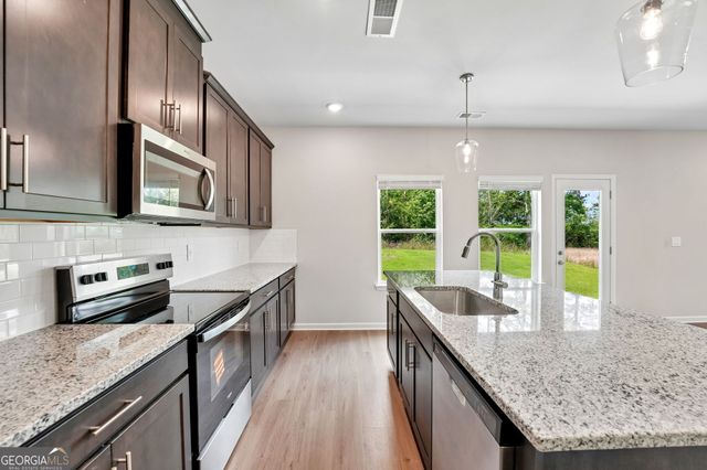 16 Rise Road, Adairsville, GA 30103