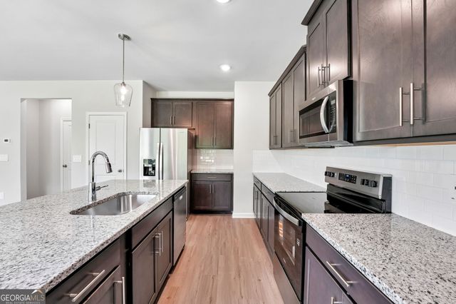 16 Rise Road, Adairsville, GA 30103
