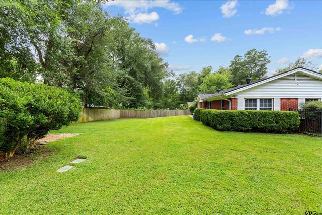 2415 Mimosa Dr., Tyler, TX 75701