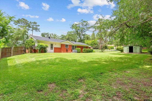 2415 Mimosa Dr., Tyler, TX 75701