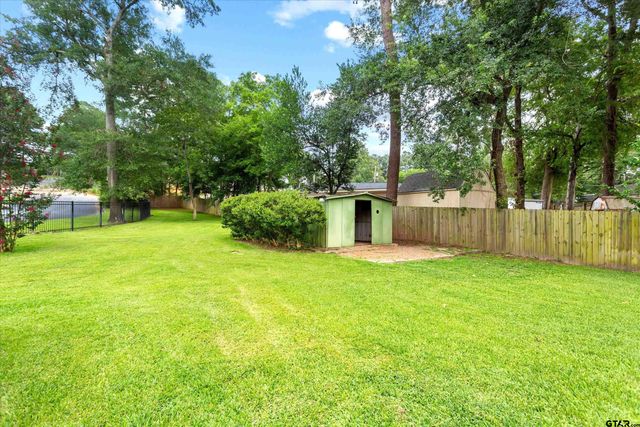 2415 Mimosa Dr., Tyler, TX 75701