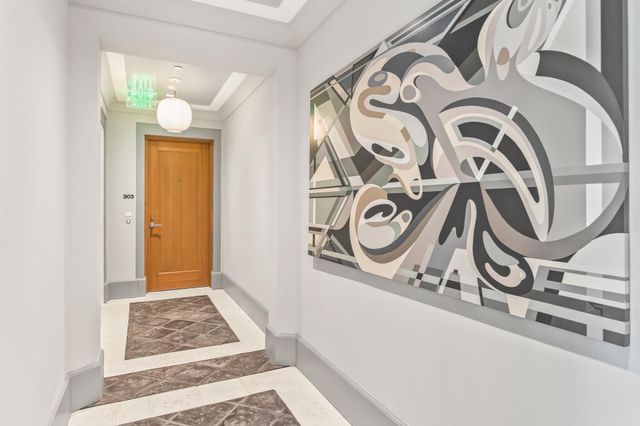 30 Mark Twain Lane 201, Alys Beach, FL 32461