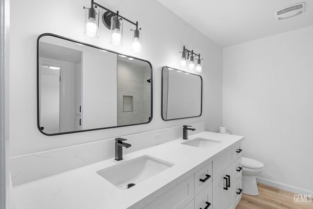 3221 Colgate Lane, Bakersfield, CA 93306