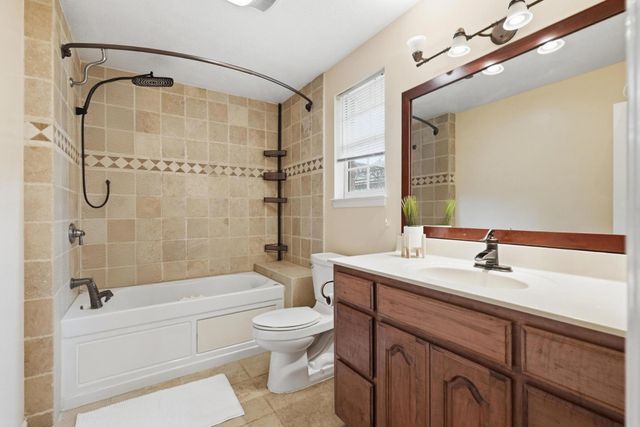 5 Allen Ln, Brush Creek, TN 38547