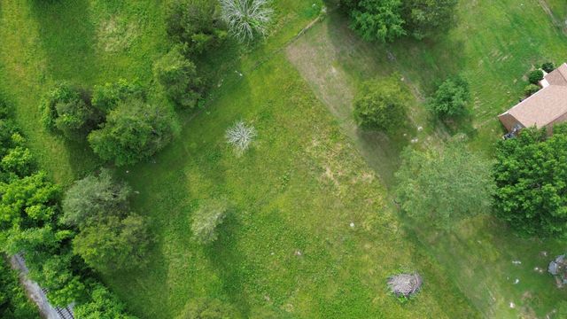 5 Allen Ln, Brush Creek, TN 38547