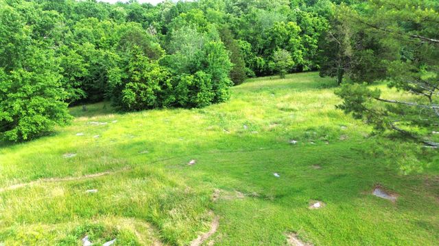 5 Allen Ln, Brush Creek, TN 38547