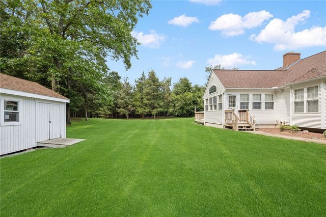 2225 Providence Pike, North Smithfield, RI 02896