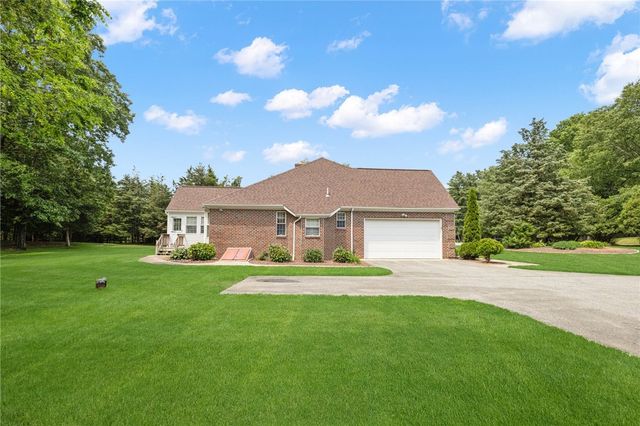 2225 Providence Pike, North Smithfield, RI 02896