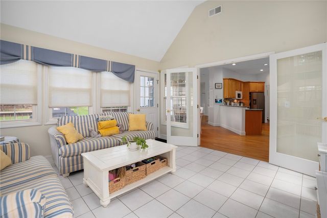 2225 Providence Pike, North Smithfield, RI 02896