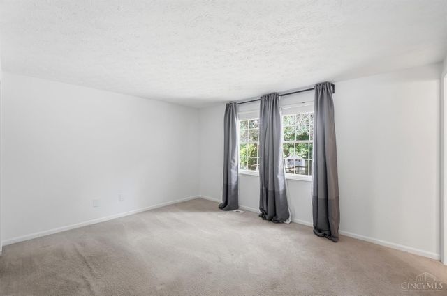 8943 Pembrooke Street, Deerfield Twp., OH 45039