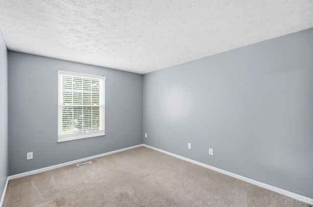8943 Pembrooke Street, Deerfield Twp., OH 45039