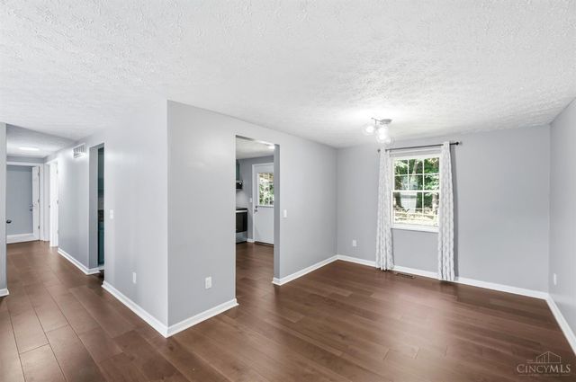 8943 Pembrooke Street, Deerfield Twp., OH 45039