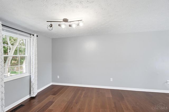 8943 Pembrooke Street, Deerfield Twp., OH 45039