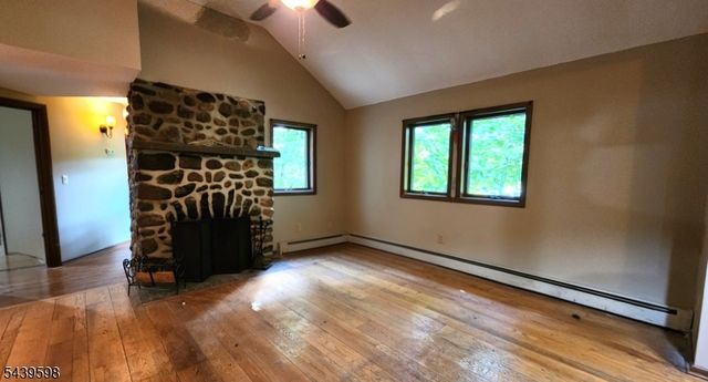 35 E Shore Trl, Sandyston Twp., NJ 07826