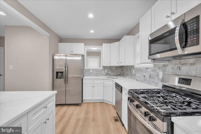 213 MERCER ST, Gloucester City, NJ 08030