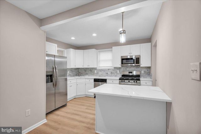 213 MERCER ST, Gloucester City, NJ 08030