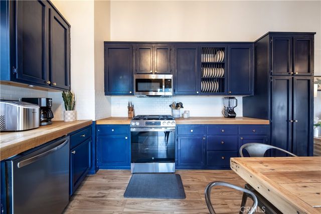 39651 Flicker Road, Fawnskin, CA 92333