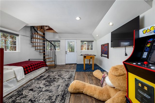 39651 Flicker Road, Fawnskin, CA 92333
