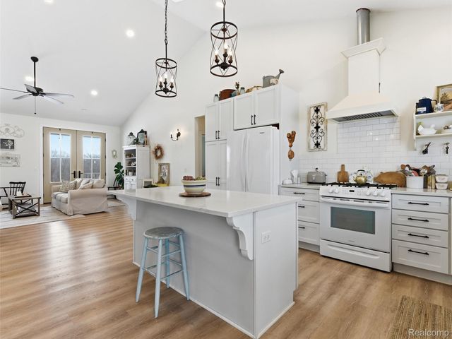 7197 Lyons Road, Imlay City, MI 48444