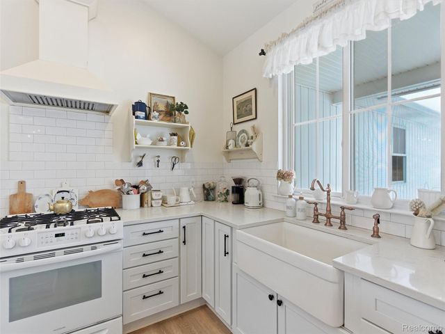 7197 Lyons Road, Imlay City, MI 48444