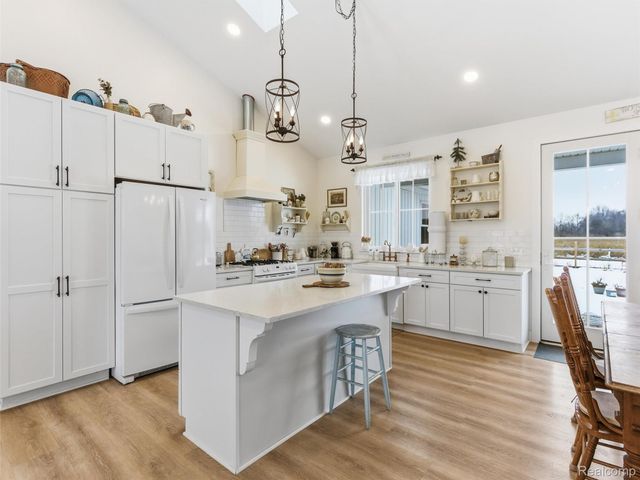 7197 Lyons Road, Imlay City, MI 48444