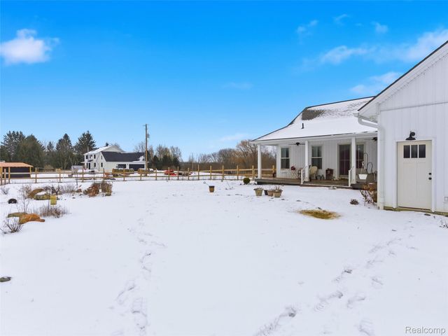 7197 Lyons Road, Imlay City, MI 48444