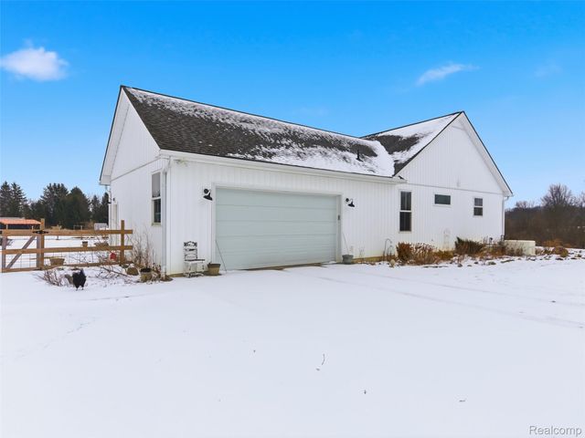 7197 Lyons Road, Imlay City, MI 48444