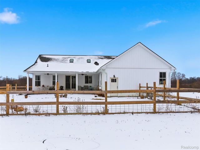 7197 Lyons Road, Imlay City, MI 48444