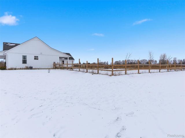 7197 Lyons Road, Imlay City, MI 48444