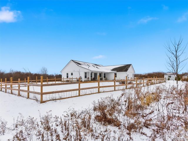 7197 Lyons Road, Imlay City, MI 48444