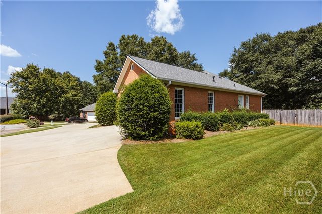 320 St Ives Way, Athens, GA 30606